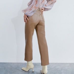 Aritzia Melina Pants Cropped - Constant Camel